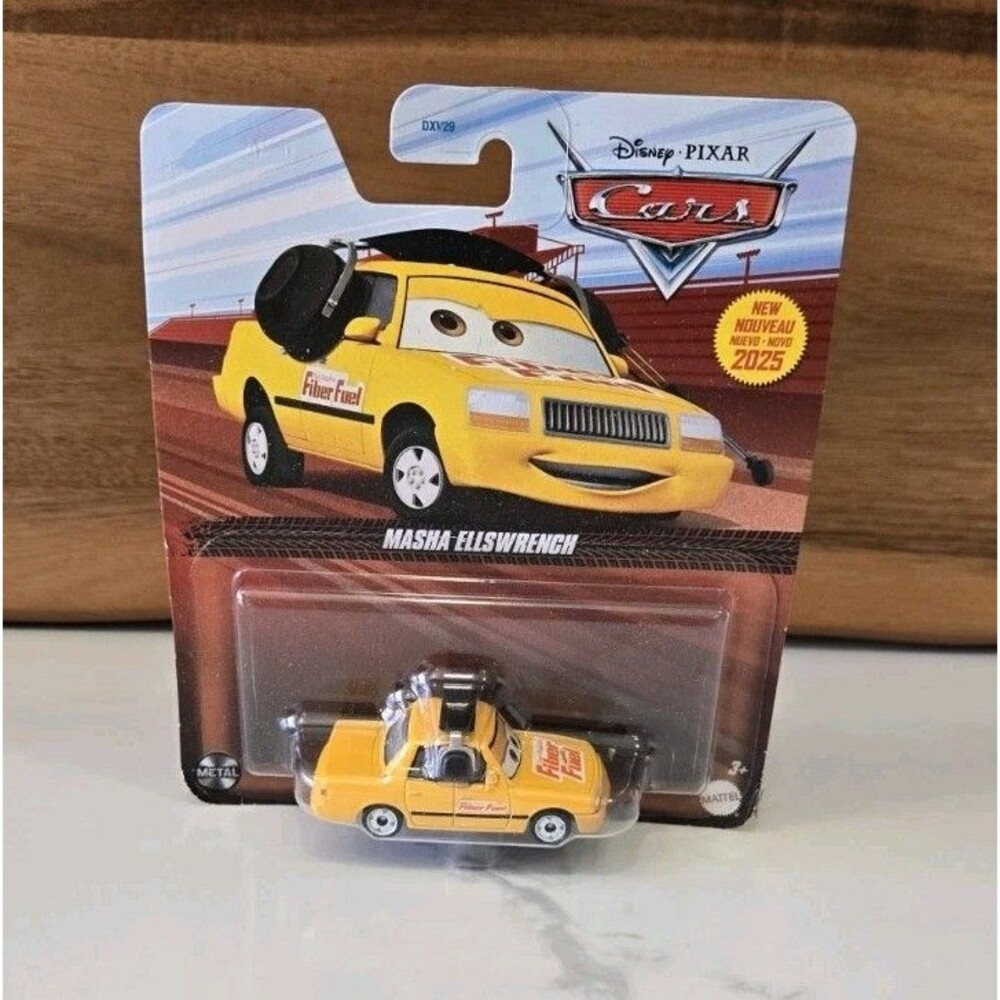 2025 Disney Pixar Cars MASHA ELLSWRENCH Fiber Fuel Crew Chief NEW